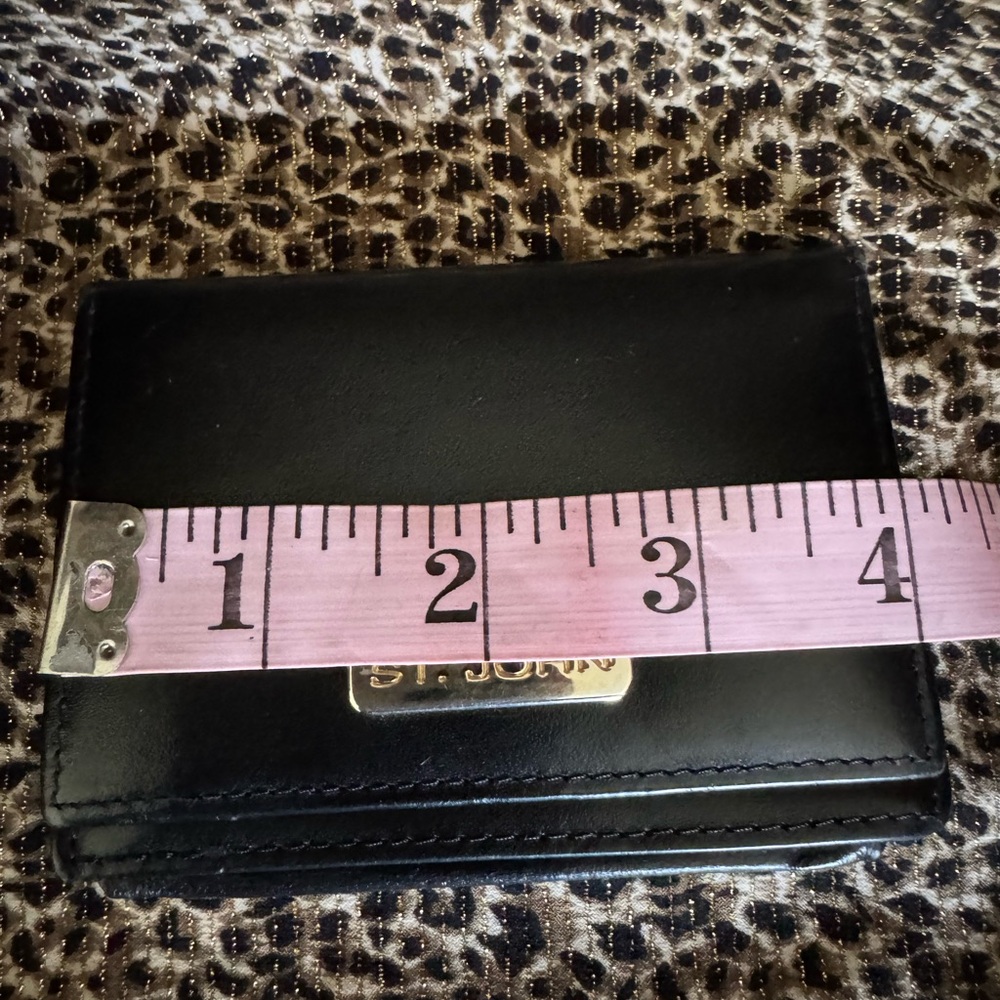 ST JOHN Black Bifold Leather Card Wallet with Gold Plaque - Picture 5 of 7
